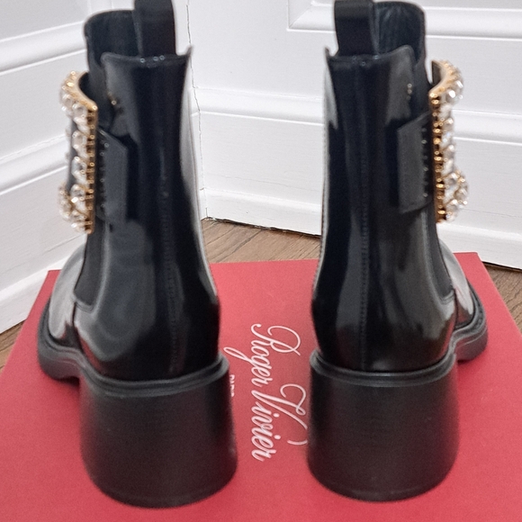 Roger Vivier Viv' Rangers Chelsea Booties in leather Size 38 - Picture 4 of 13